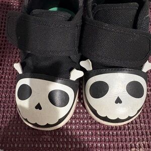 Kids Black Skull Sneakers